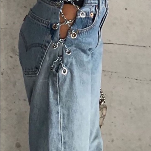 EB Denim Vintage Chain Boyfriend Jeans - Picture 3 of 4